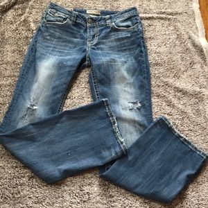 MEK Rivany Easy Boot Distressed Jeans